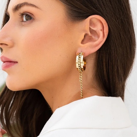 Waterproof C shape circle chain earrings - Picture 2 of 4